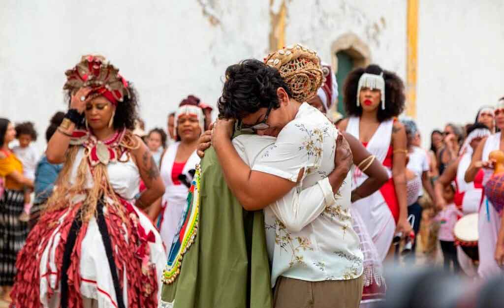 Débora Saraiva desenvolve ações com mulheres, crianças, jovens e povo Guarani