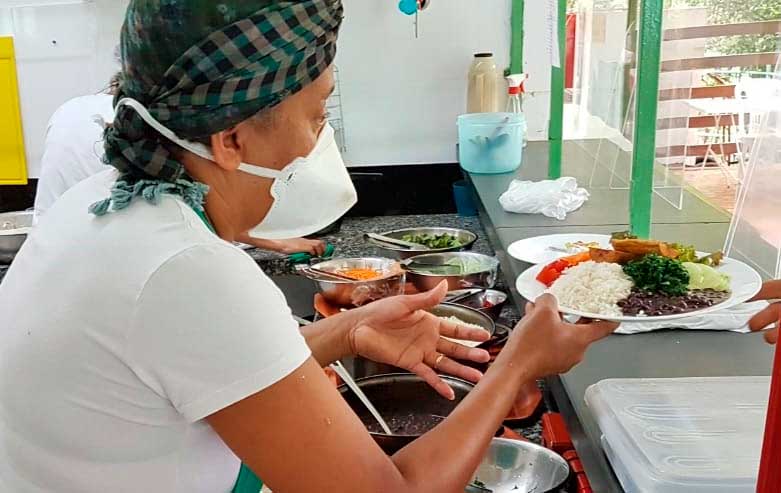 Instituto Ouro Verde e cantina UJIMA reúnem pais, alunos e professores em ação permanente de Educação Alimentar