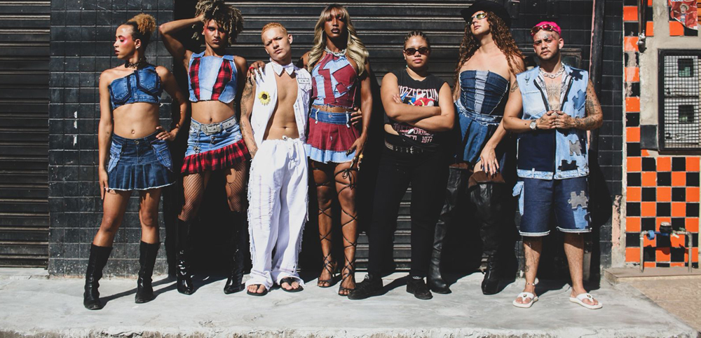 Lá da Favelinha celebra 10 anos com trocas culturais, moda sustentável e diálogo político