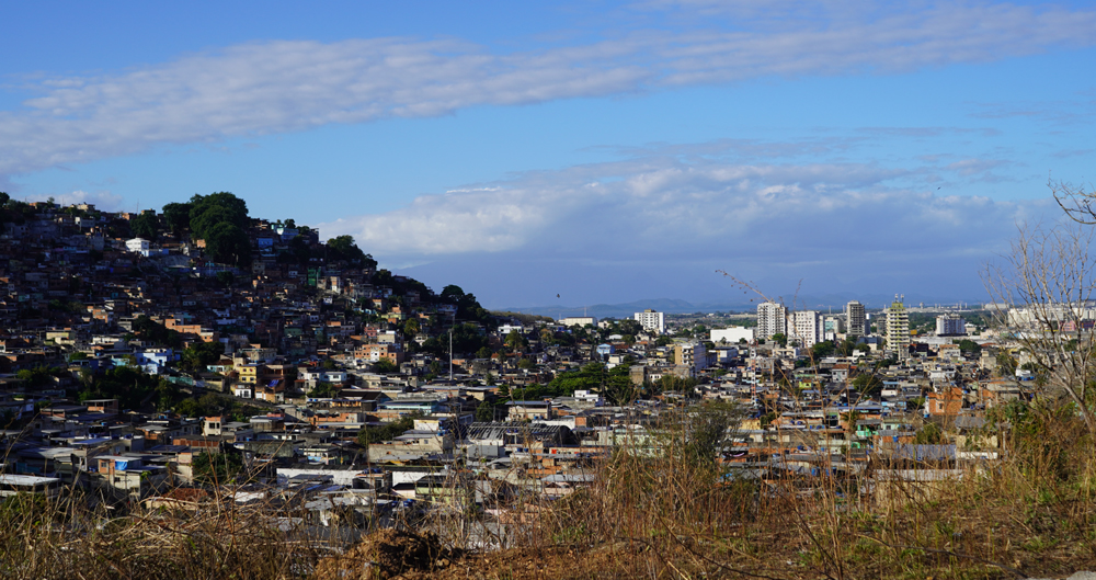 Formação de educadoras(es) percorre a Serra da Misericórdia para decolonizar olhares e fortalecer a Agroecologia na favela